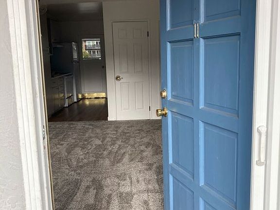 4th image of 61 Pixley Ave APT 11