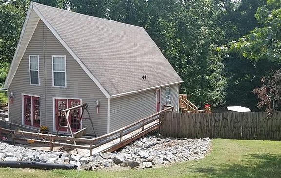 2nd image of 128 Blue Springs Blvd