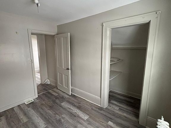 5th image of 2315 Lyndale Ave N #2