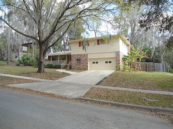 2nd image of 903 NW 51st Ter