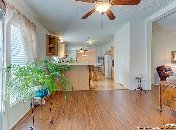 5th image of 545 Gatewood Cir
