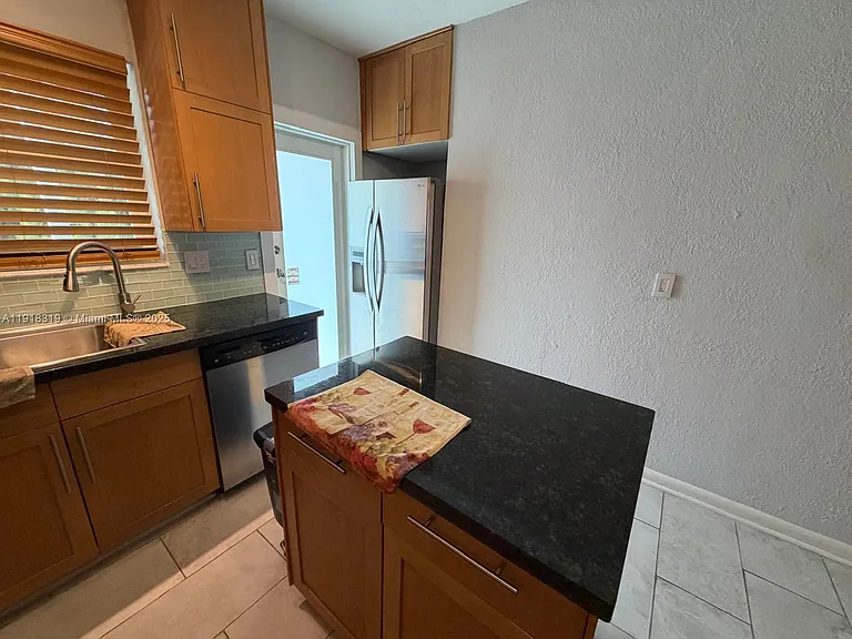 630 Layne Blvd #215 — Photo 8