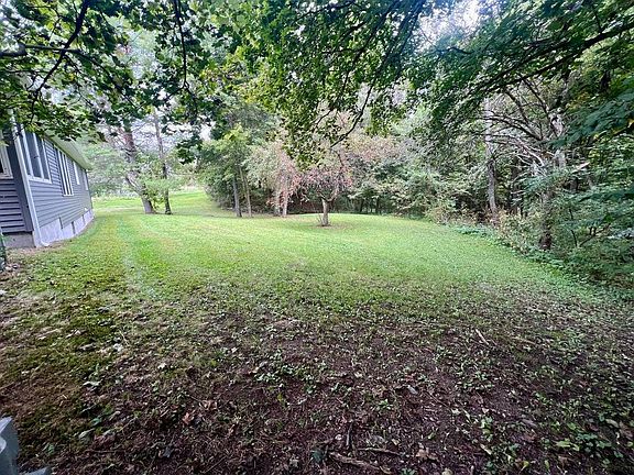 5th image of 1218 Sacandaga Rd
