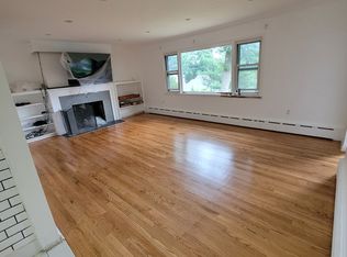 355 Frenchtown Rd, Bridgeport, CT 06606