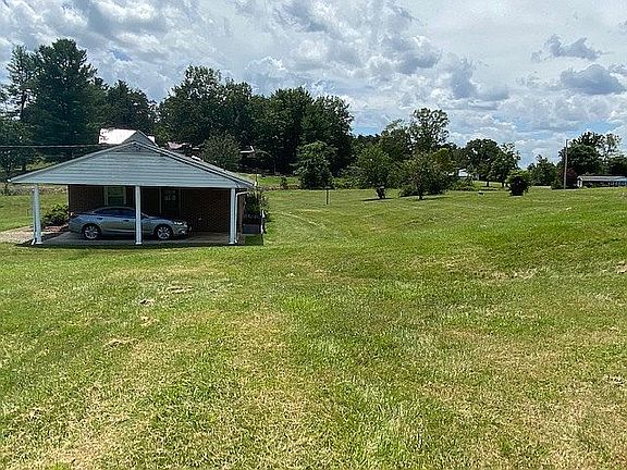 3rd image of 178 Oliver Dr