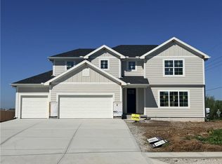 20702 Emerald St, Spring Hill, KS 66083