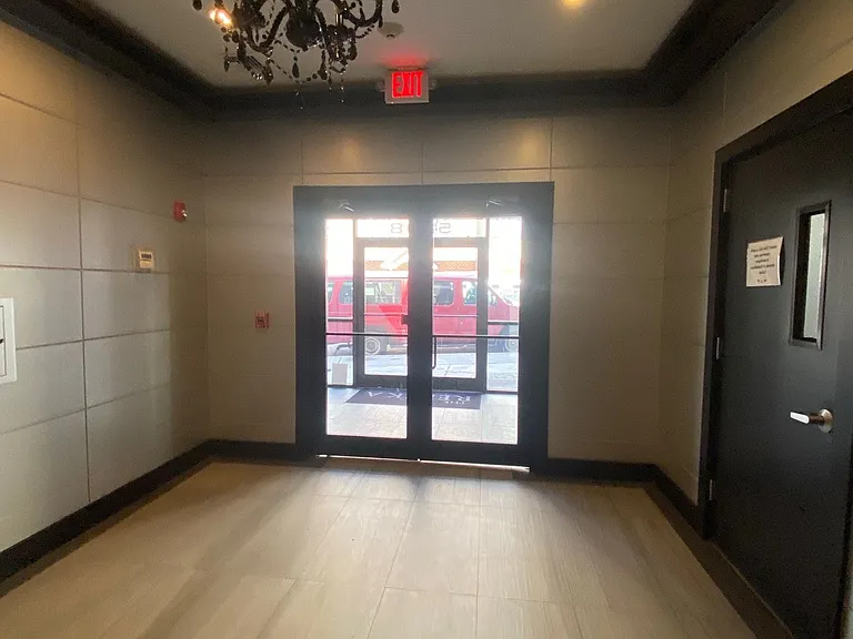 The Rebeka Residence: A Symphony of Luxury in Modern Living — Photo 9