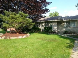 10615 Jackson St, Van Buren Township, MI 48111