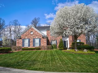 8434 Oxford Ln, Grand Blanc, MI