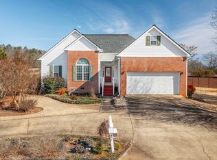 87 Raptor Way, Anniston, AL 36207