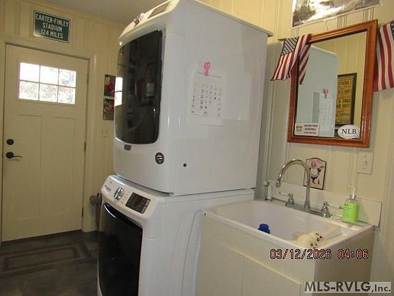 5th image of 502 Colony Ave N