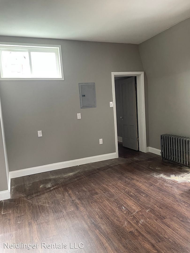 160 N West St Apt 3 Carlisle Pa 17013 Zillow