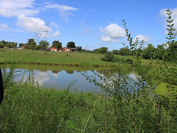 2nd image of 2 Old Mill Hill Rd