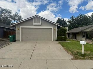 6235 Chesterfield Ln, Reno, NV 89523