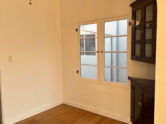 4th image of 102 Pomona Ave APT D