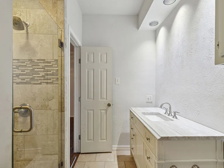 2504 Skipwith Dr — Photo 17
