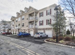 3 Slate Ct APT B2, Little Falls, NJ 07424