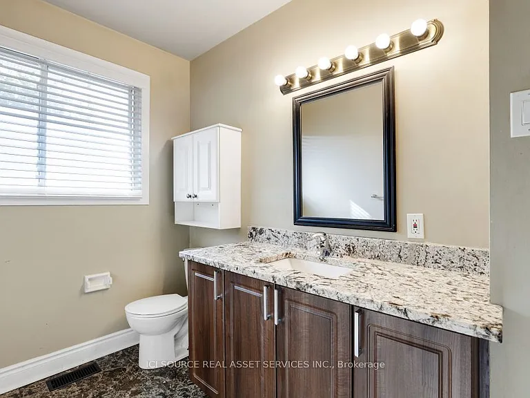 1371 Kilborn Ave — Photo 28