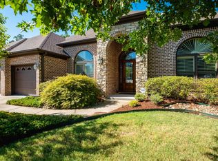 123 Lake Valley Dr, Maumelle, AR 72113