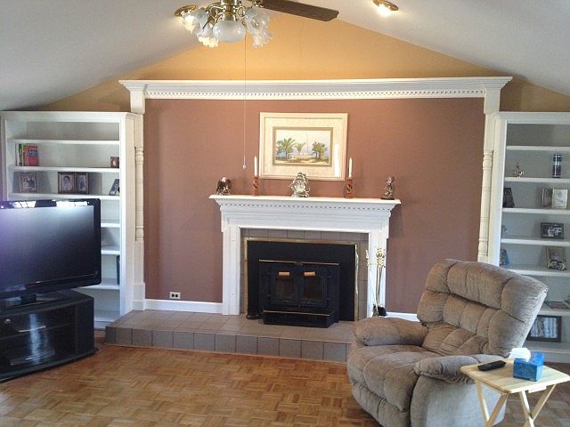 1st image of 333 Halstead Dr