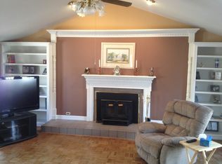 333 Halstead Dr, Crossville, TN 38555