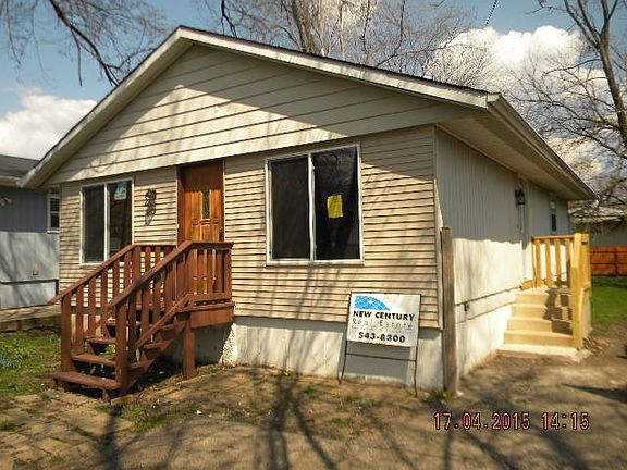 2nd image of 1603 Woodridge Dr