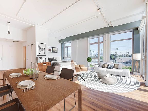 5th image of 2231 S Western Ave #201