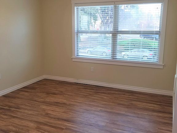 4th image of 17 St Helens Ave APT 304