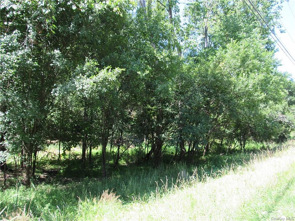 2nd image of 243 Scotchtown Rd
