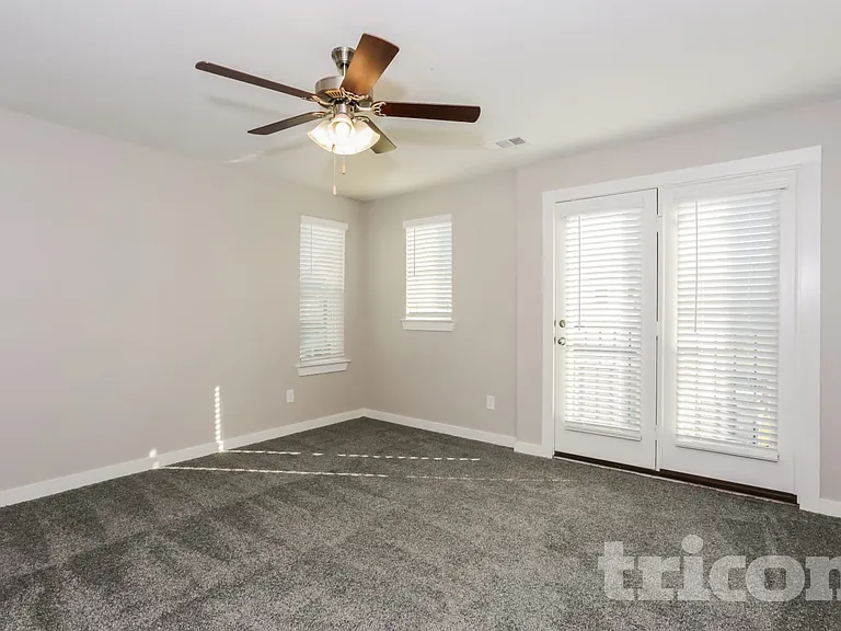 832 Feather Thorn Dr — Photo 7