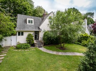 136 Longvale Rd, Bronxville, NY 10708