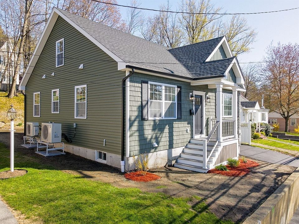 1st image of 51 Willard St