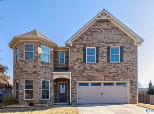 8203 Hinkle Cir, Huntsville, AL 35806