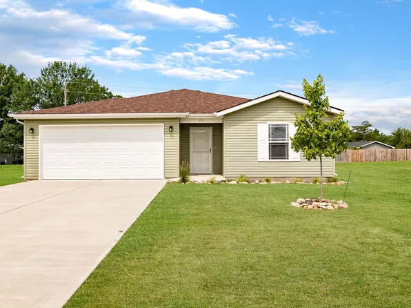 170 Travis St, Hollister, MO 65672