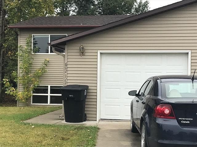 1st image of 602 1/2 41st Ave S