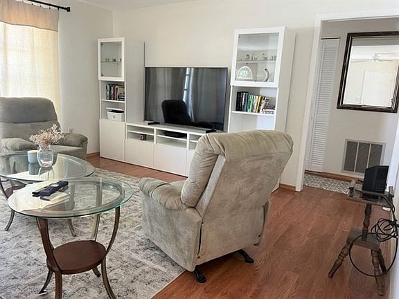 5th image of 148 Circlewood Dr