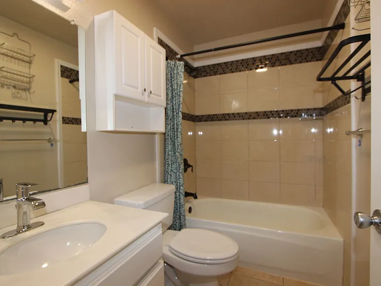10350 Cheviot Ct — Photo 17