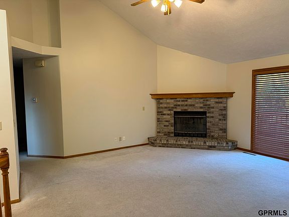 5th image of 4207 S 148th St