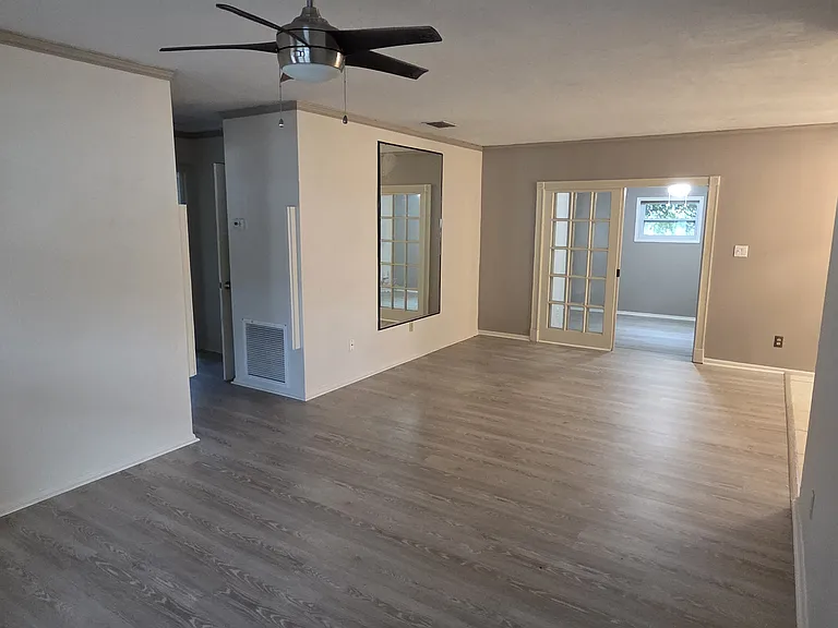 3056 Browning St — Photo 2
