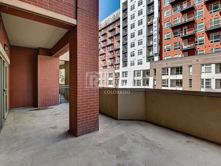1950 N Logan St #302 — Photo 24