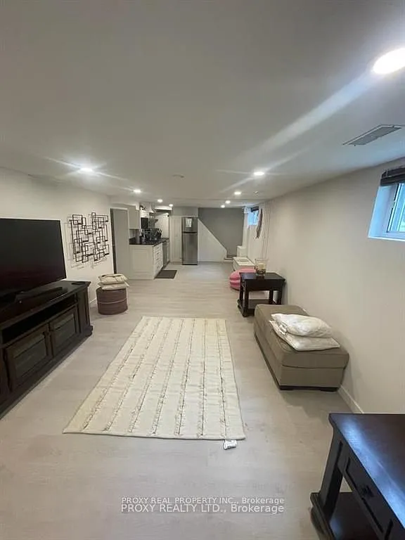 2 bed, $1,975 — Photo 2
