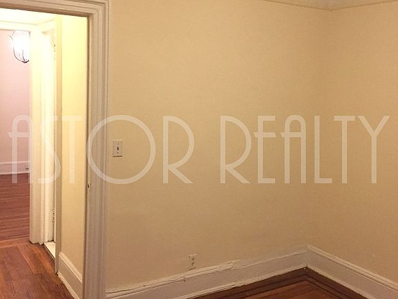 4th image of 3035 34th St APT A4