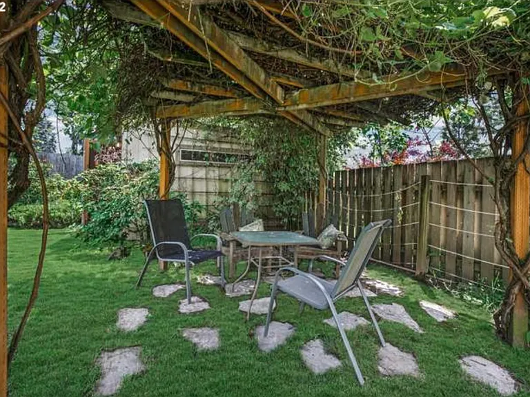 4506 SE Naef Rd — Photo 6