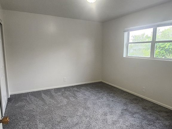 4th image of 206 Fairlane Dr APT 20