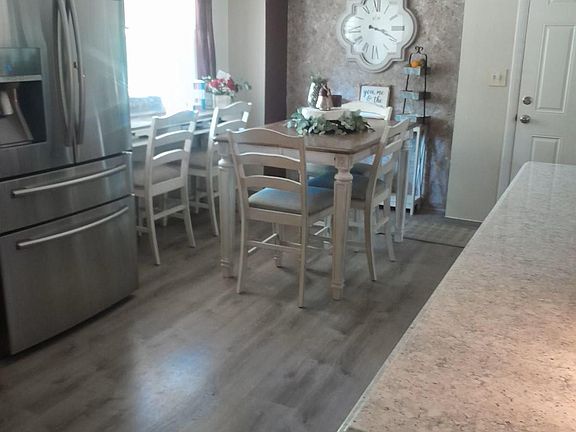Eat In Kitchen