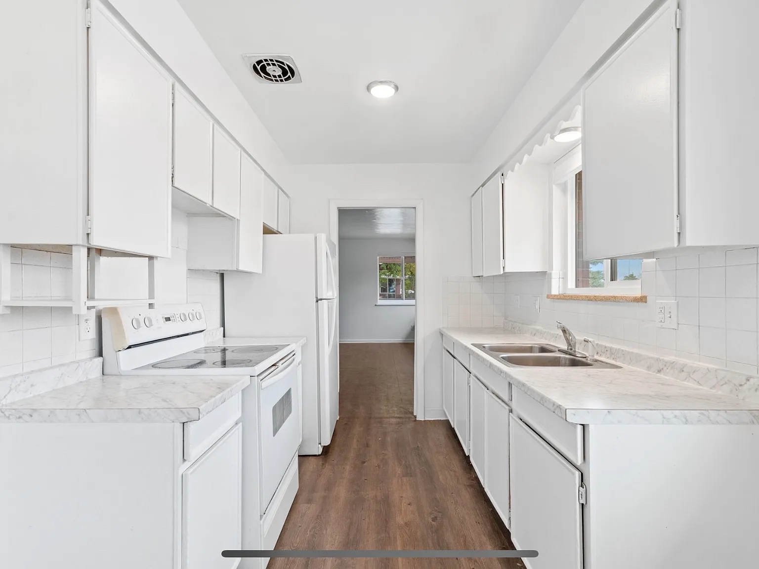 4 bed, 1486 sqft, $2,450 — Photo 2