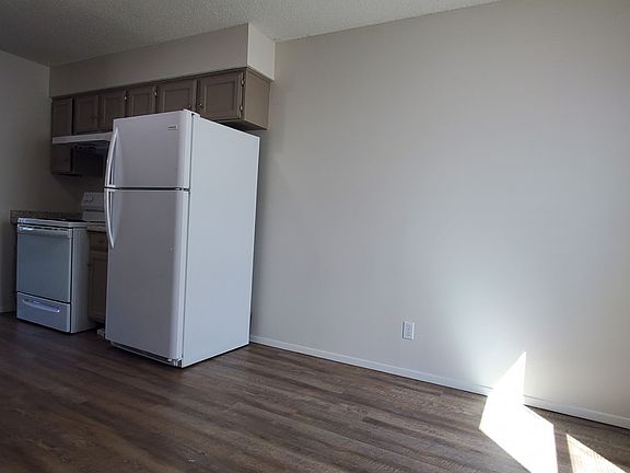 2nd image of 2128 E Macs Ct #2