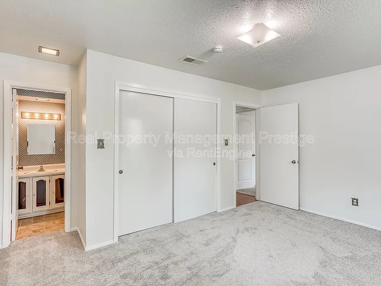 500 Stoneledge Dr — Photo 10