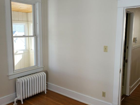 4th image of 87 Homestead Ave #1