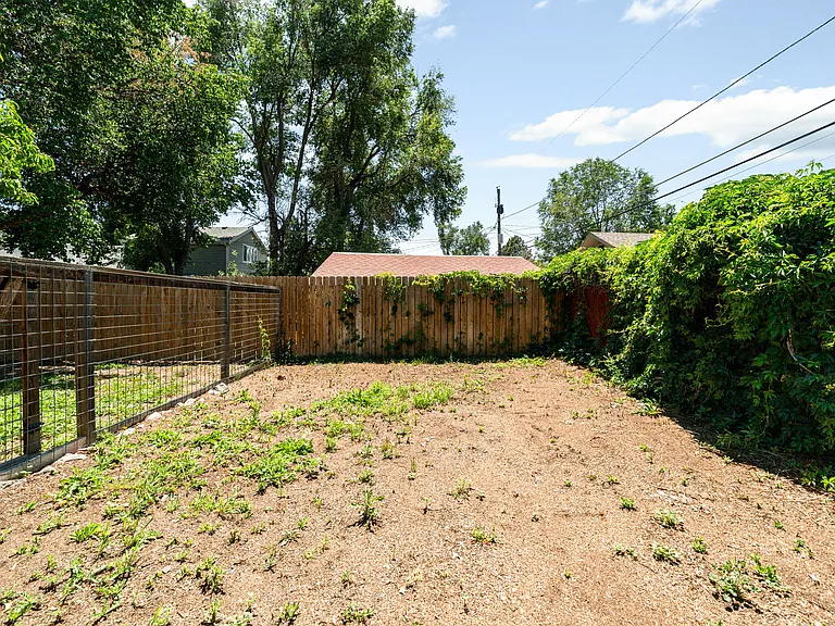 2085 Fenton St #B — Photo 20